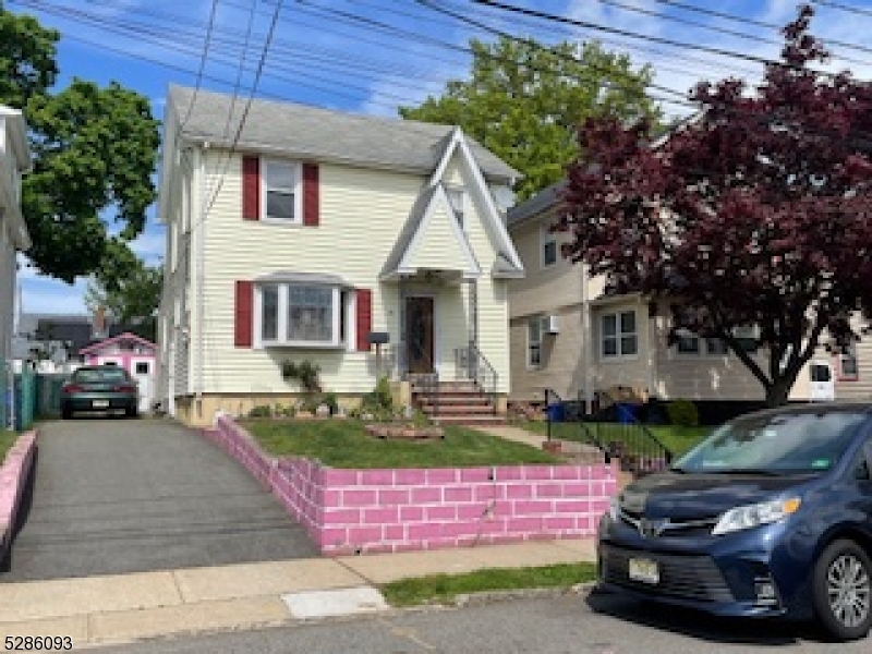 54 Kensington Ter