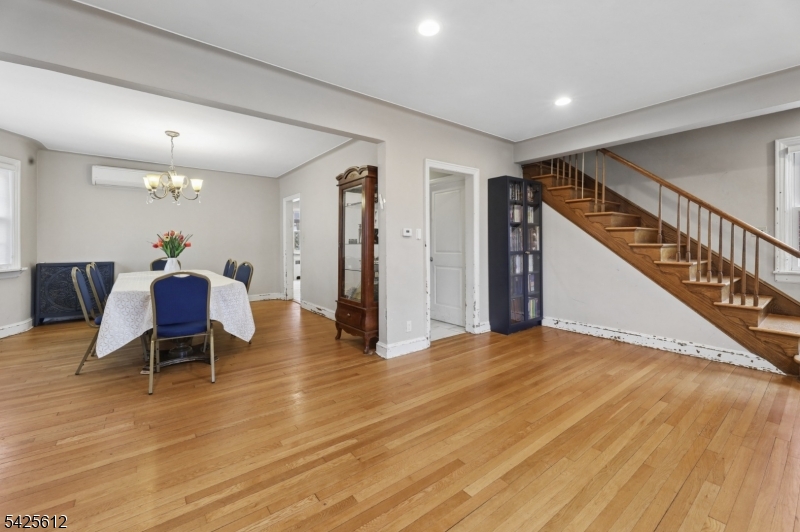 115 Lafayette Ave