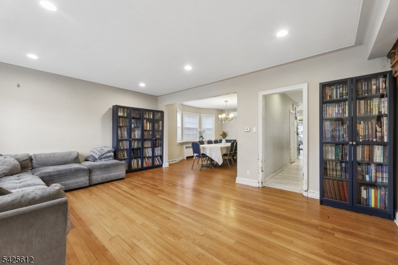 115 Lafayette Ave