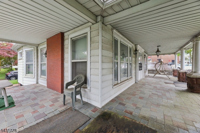 141 Aycrigg Ave