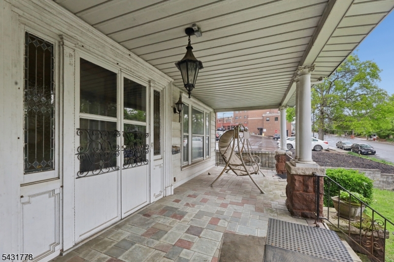 141 Aycrigg Ave