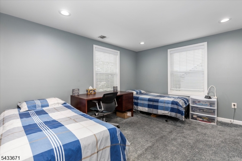 128 Edgewood Ave