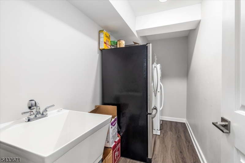 128 Edgewood Ave