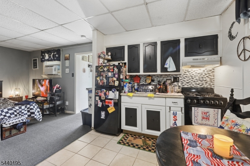604 Van Houten Ave