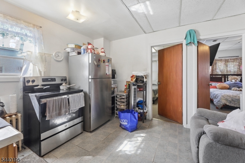 604 Van Houten Ave