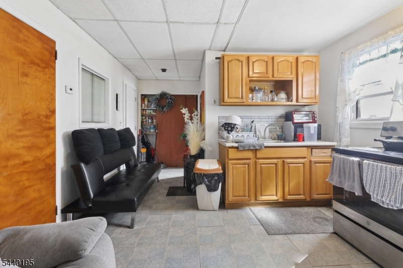 604 Van Houten Ave