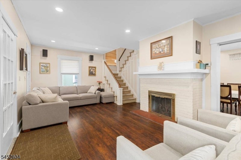 142 Ascension St