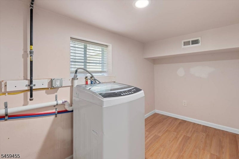322 Kaplan Ave