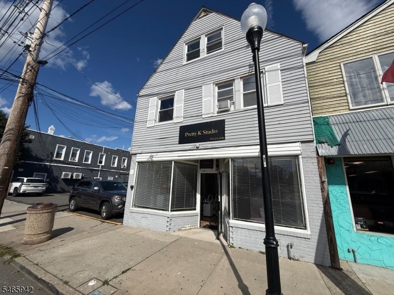 608-616 Van Houten Ave