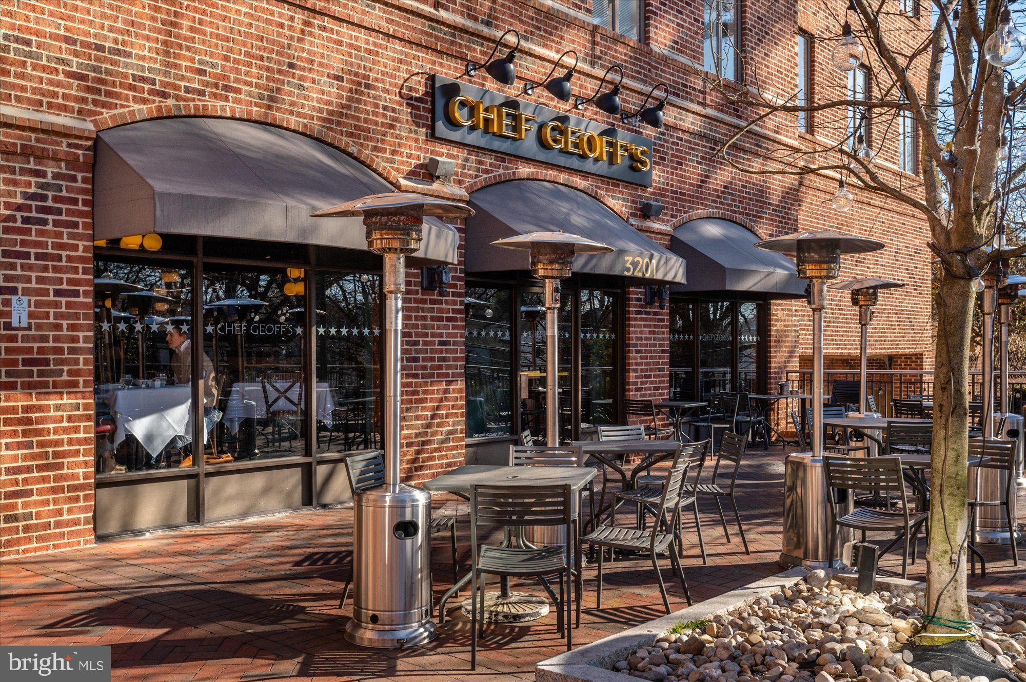 3285 Sutton Pl NW #C