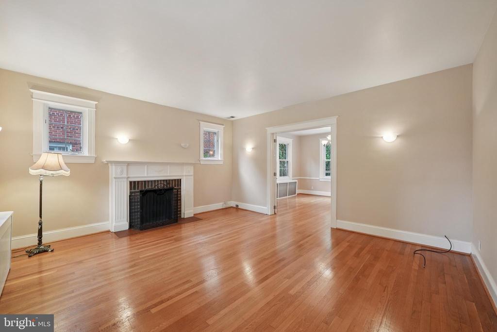 5532 30TH PLACE NW