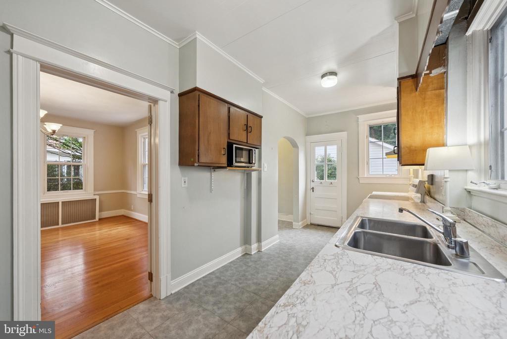 5532 30TH PLACE NW