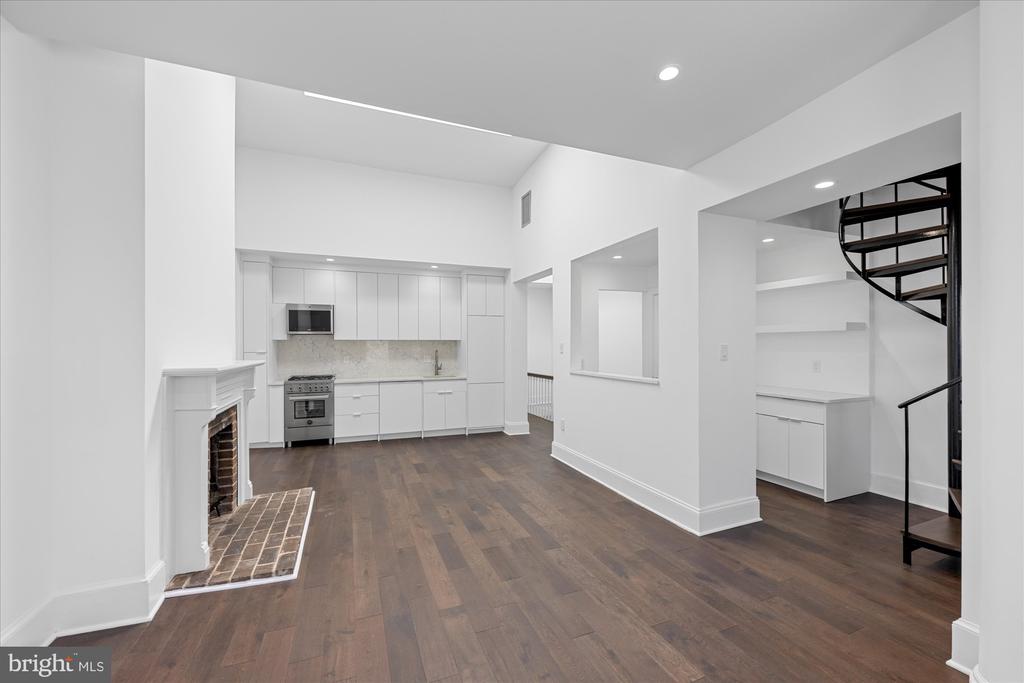 1734 Q ST NW #1