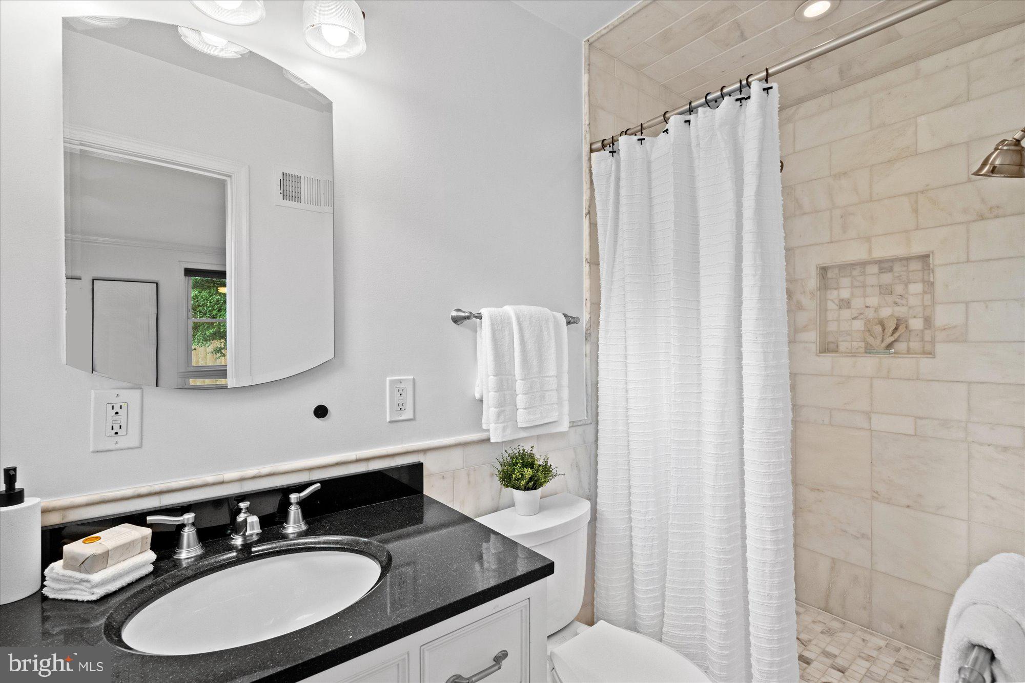 4422 Springdale St NW