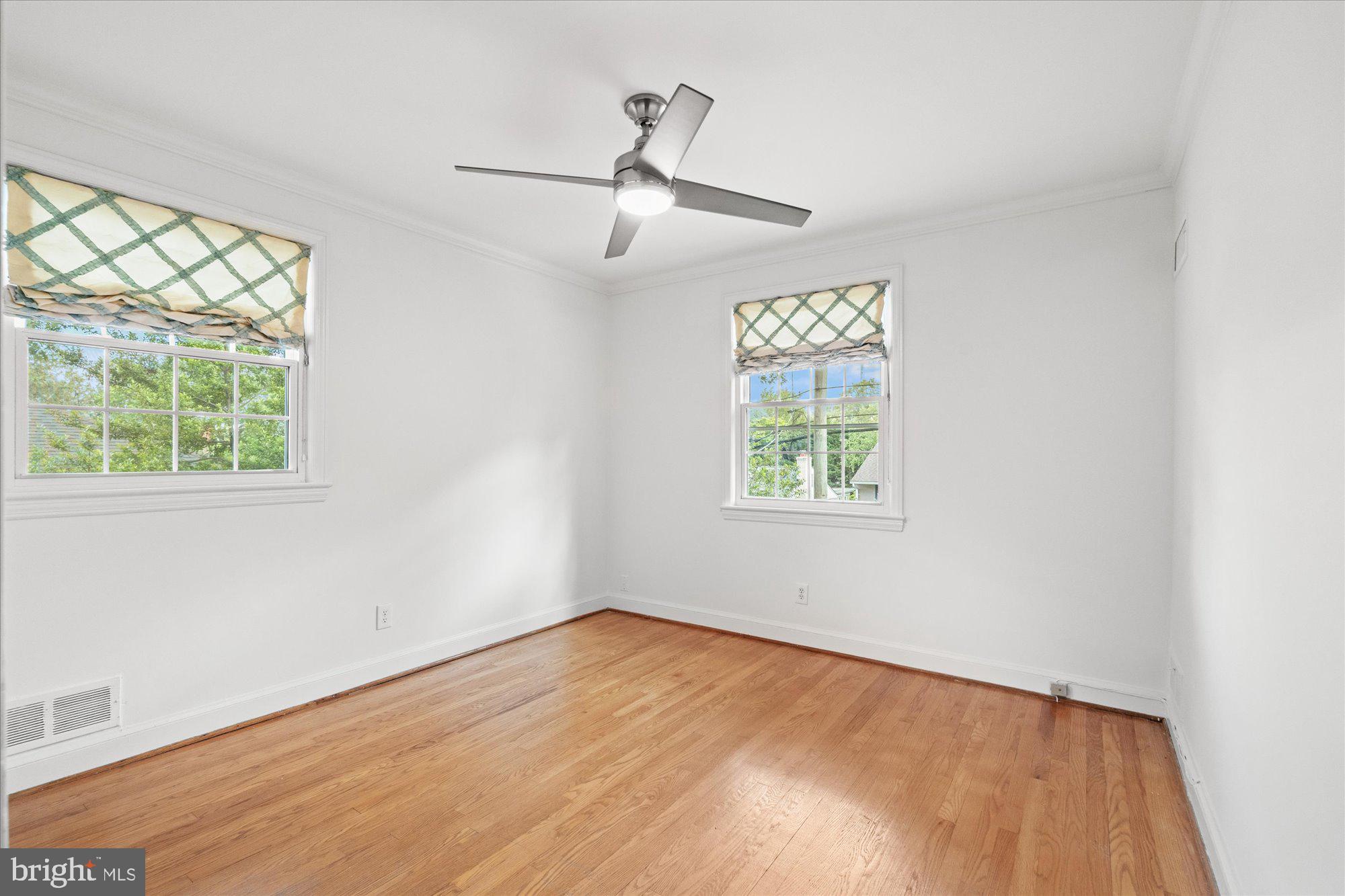 4422 Springdale St NW