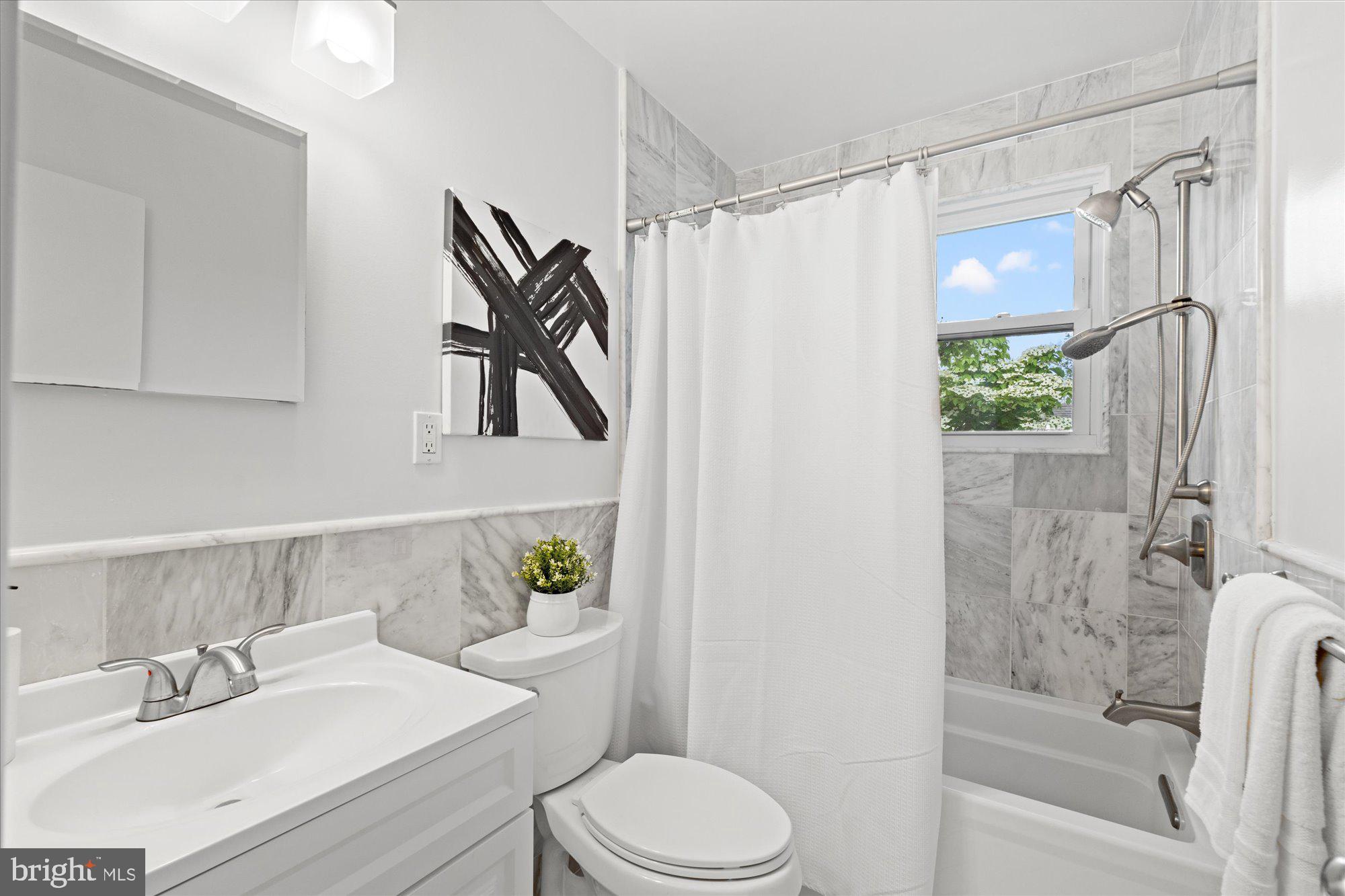 4422 Springdale St NW