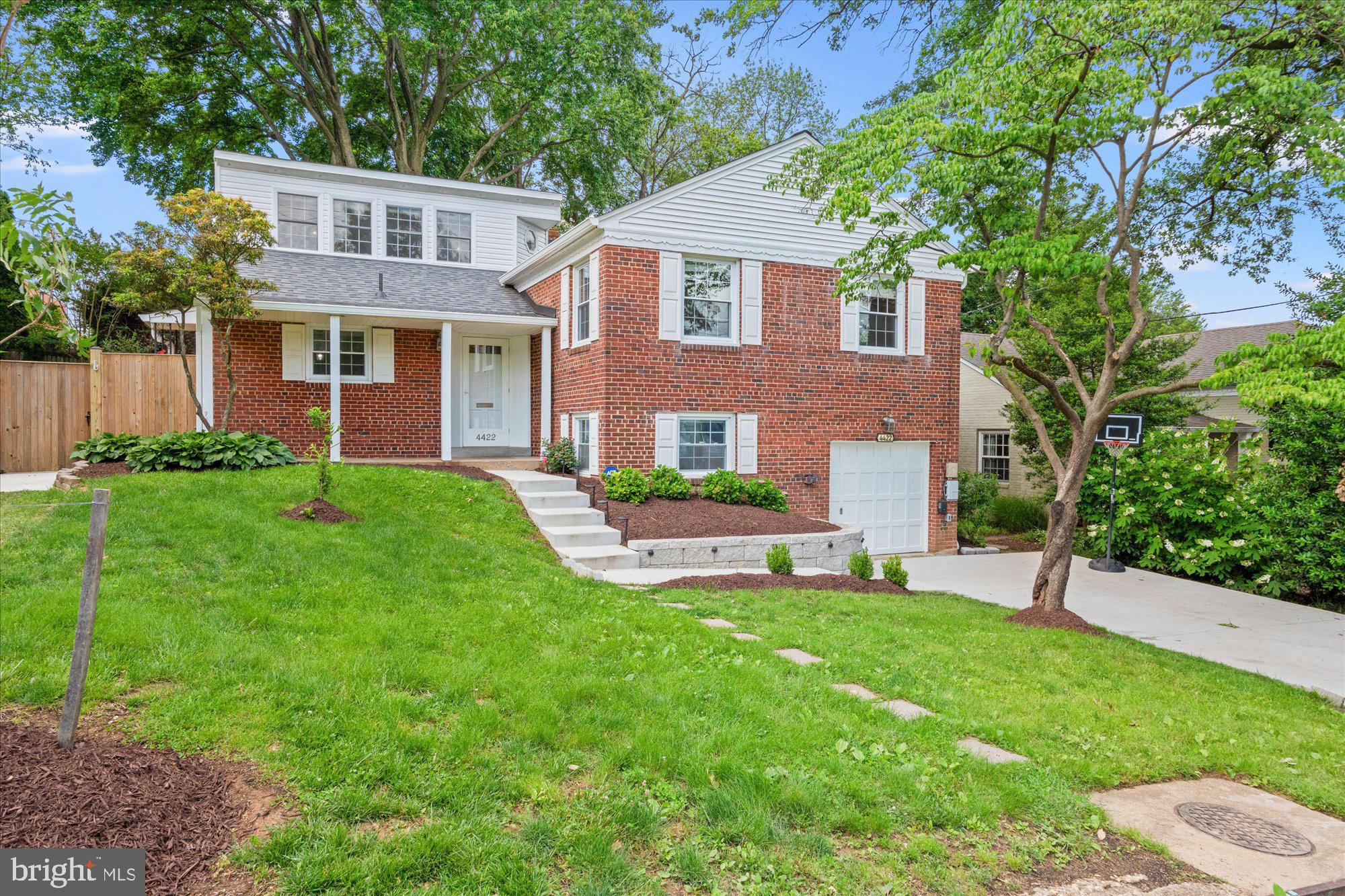 4422 Springdale St NW