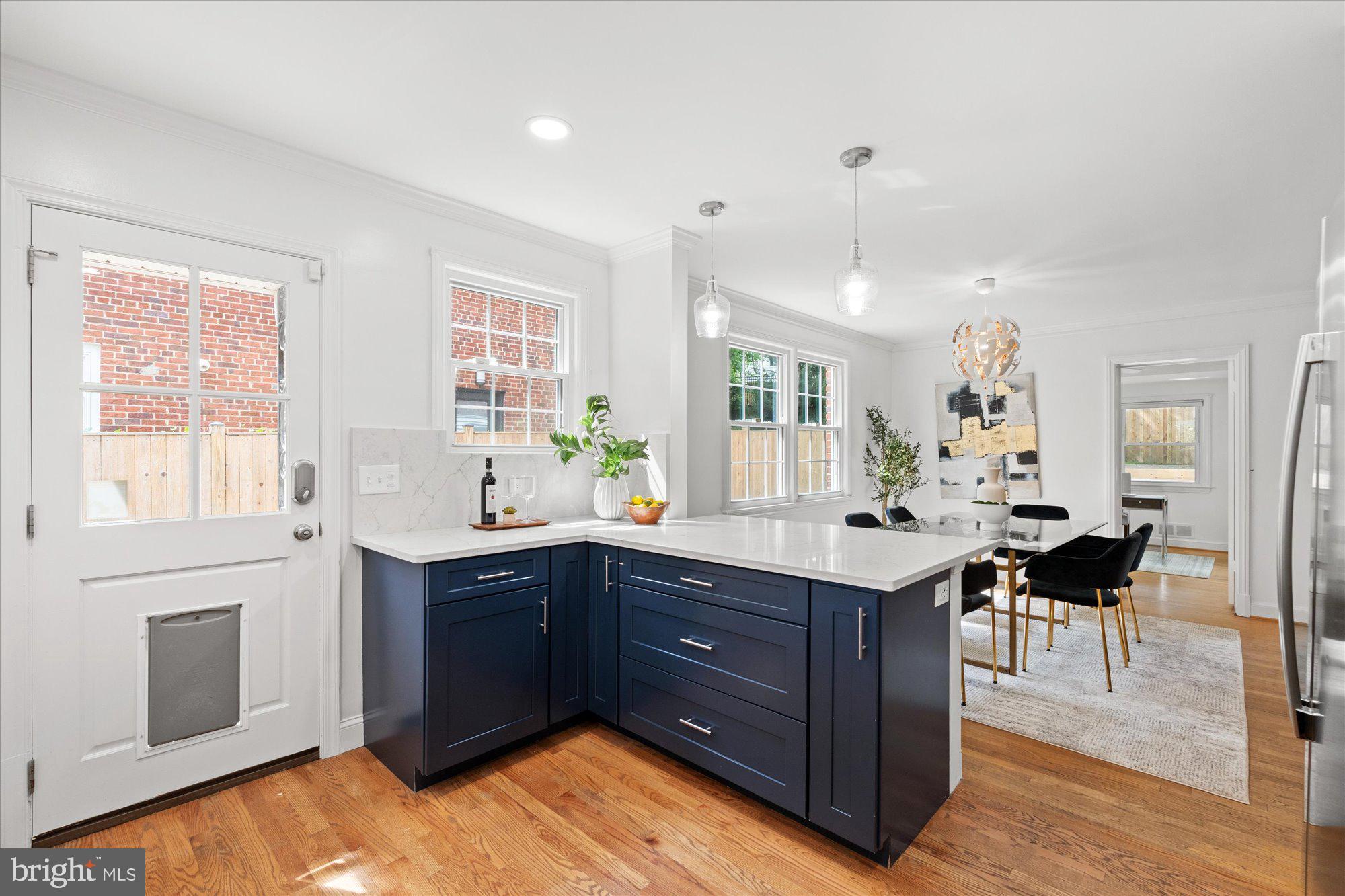 4422 Springdale St NW