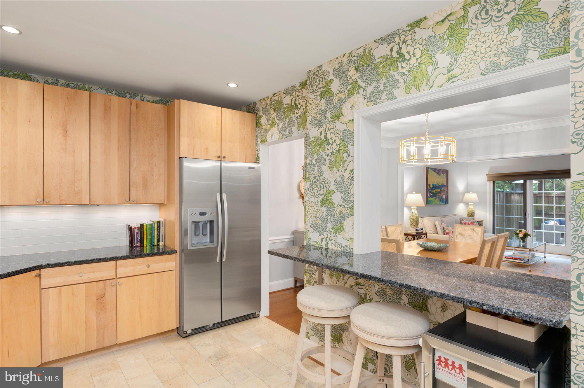 3277 Sutton Pl NW #C