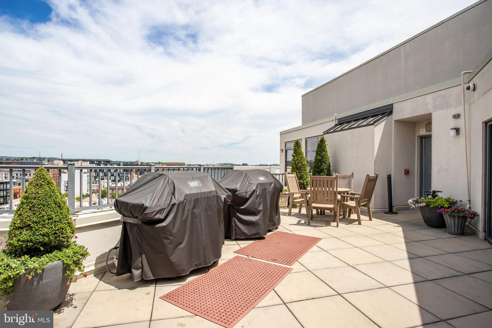 2020 12th St NW #313