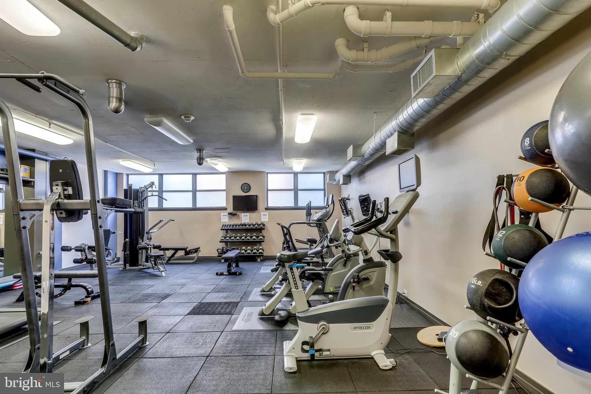 2020 12th St NW #313