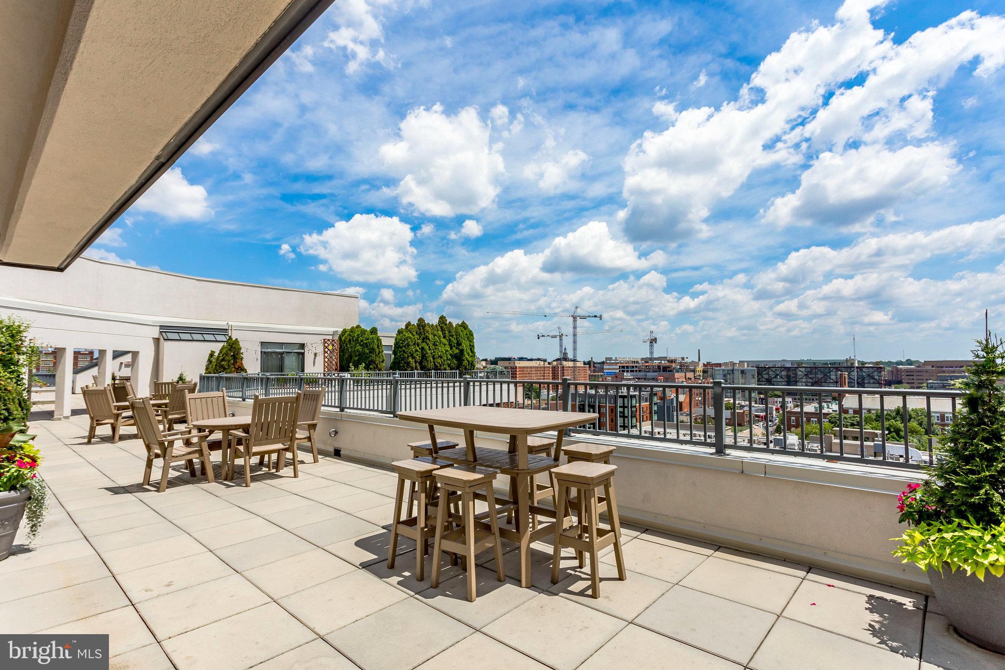 2020 12th St NW #313