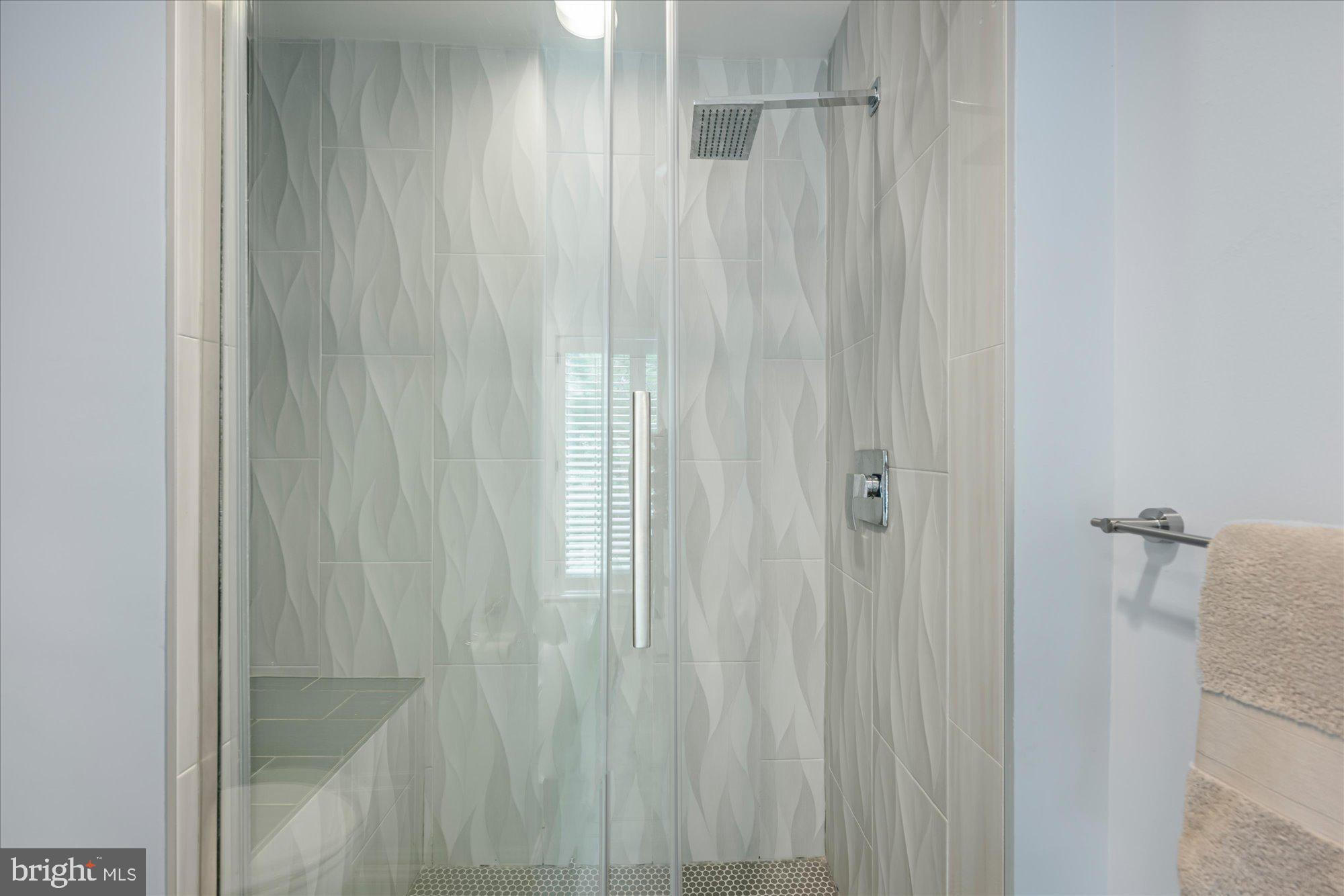 4357 Embassy Park Dr NW