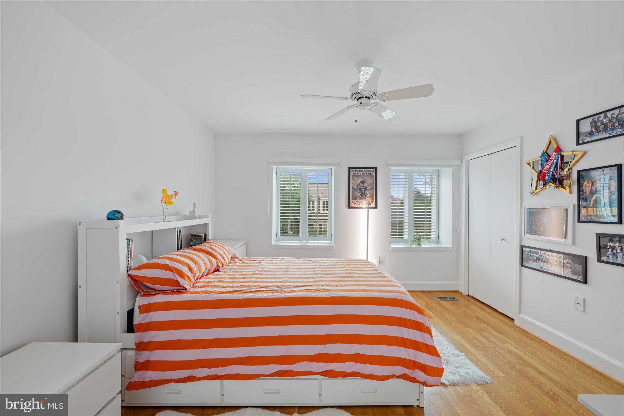 4357 Embassy Park Dr NW