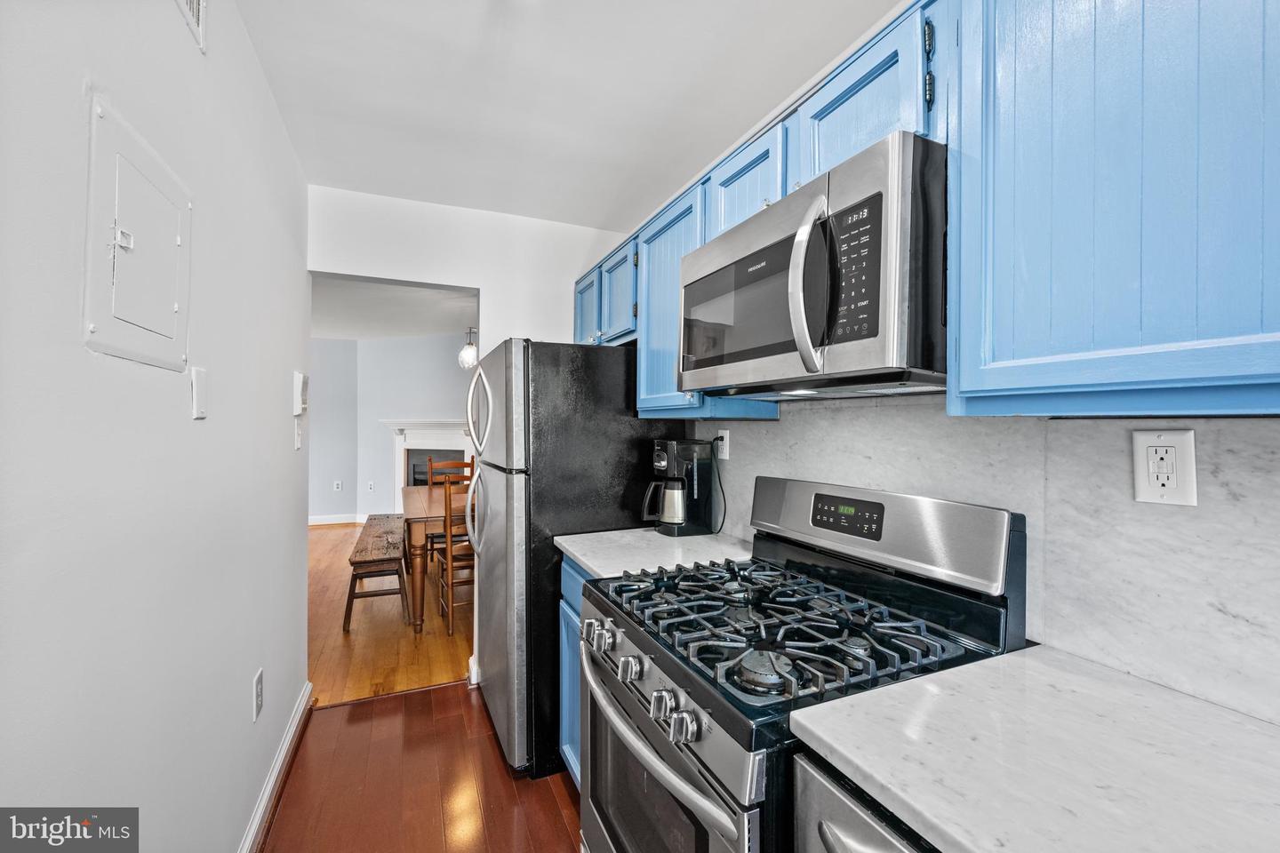3819 Davis Pl NW #4