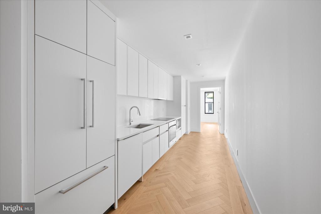3336 P ST NW #1