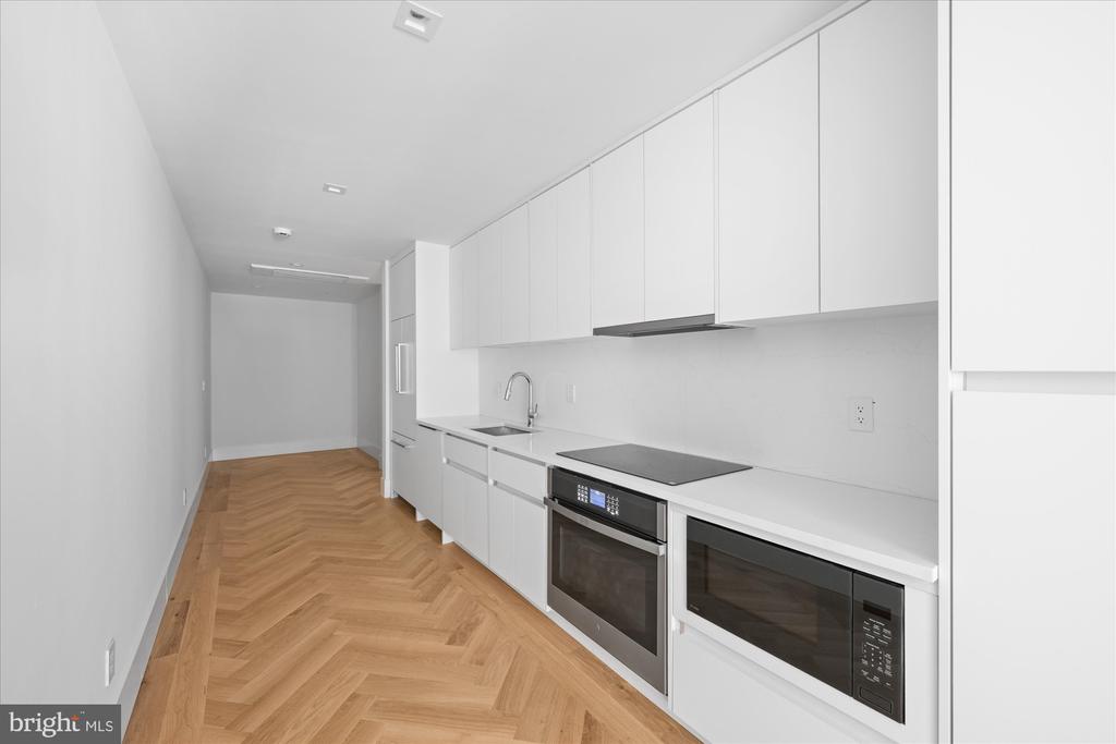 3336 P ST NW #1