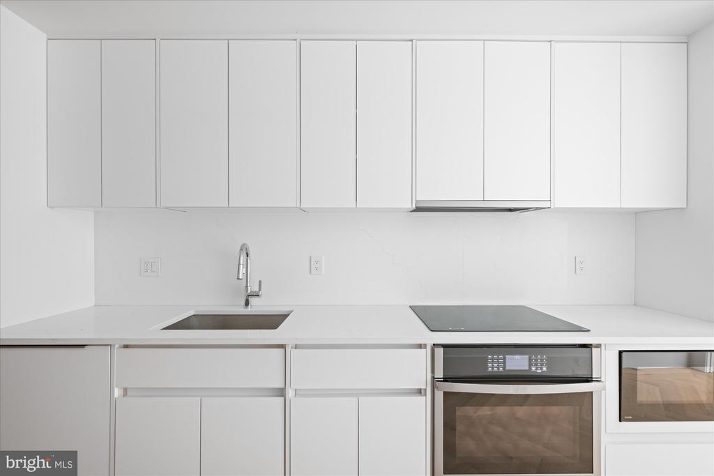 3336 P ST NW #1