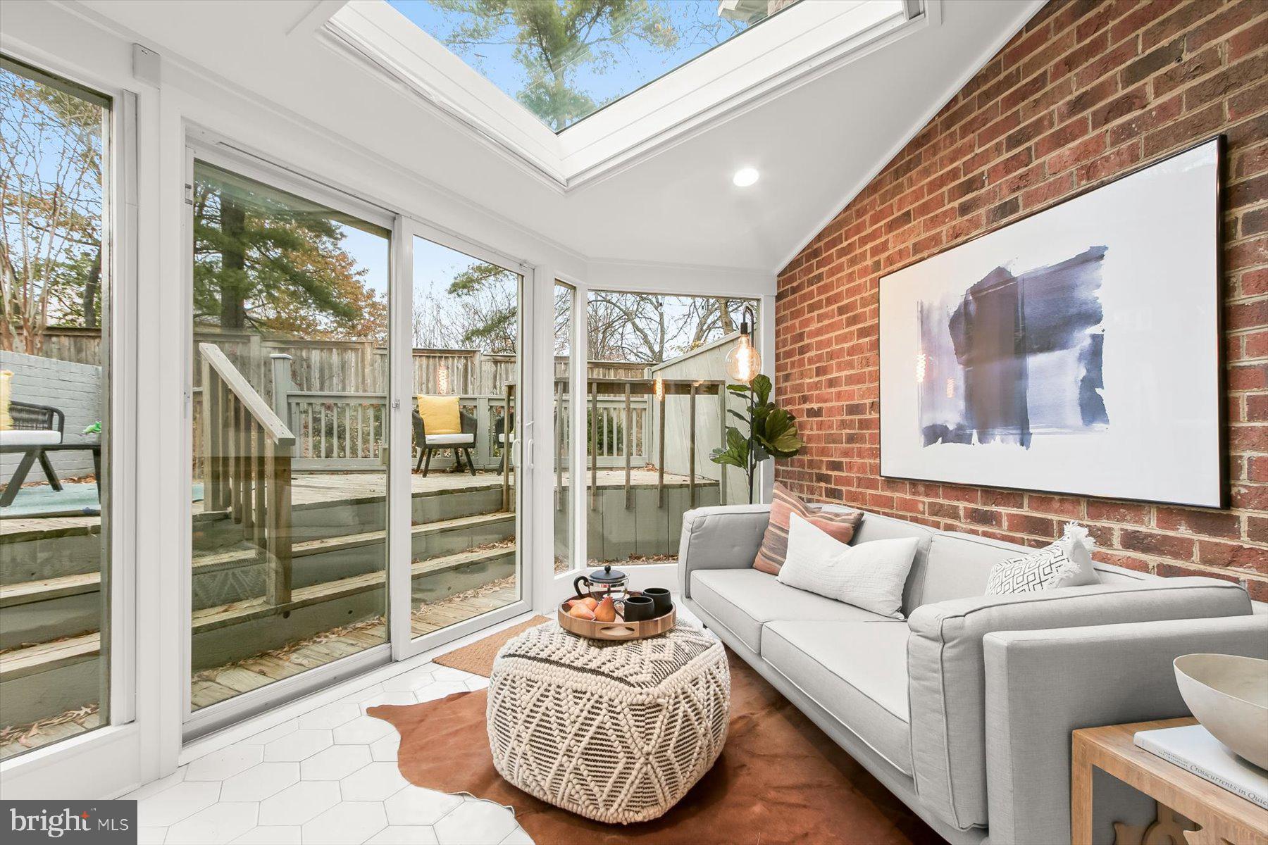 4297 EMBASSY PARK DRIVE NW