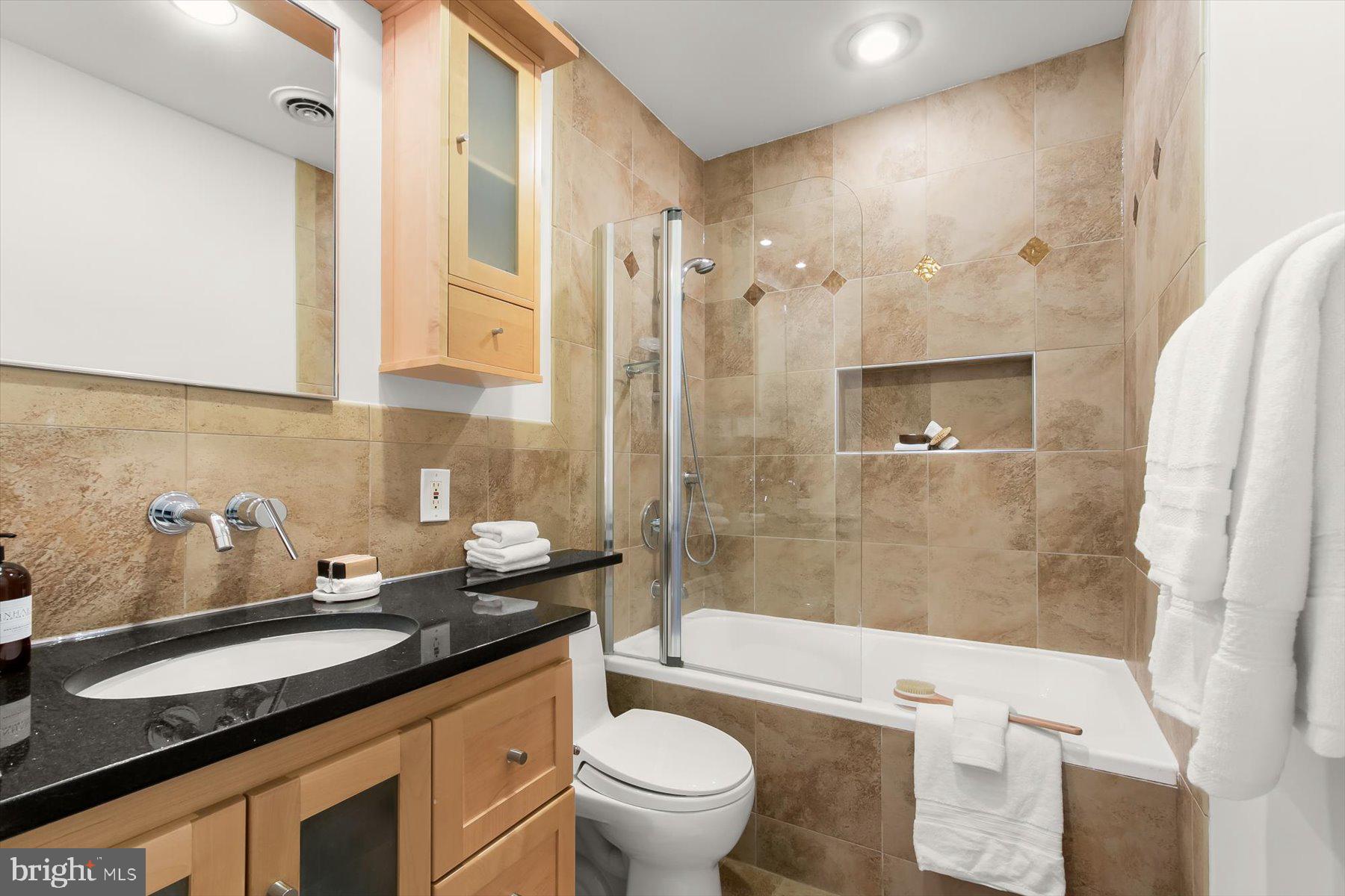 4297 EMBASSY PARK DRIVE NW