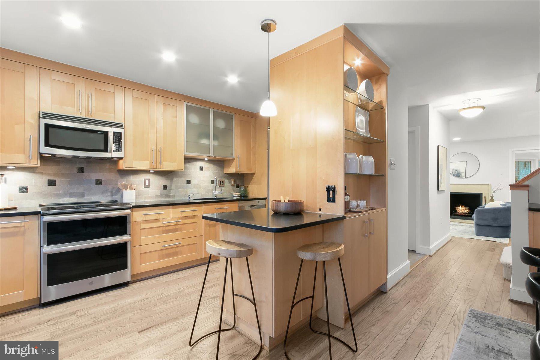 4297 EMBASSY PARK DRIVE NW