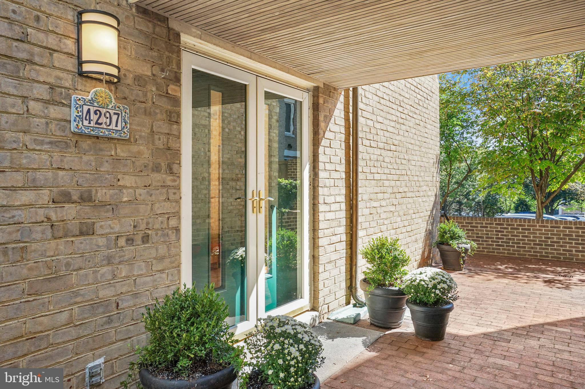 4297 EMBASSY PARK DRIVE NW