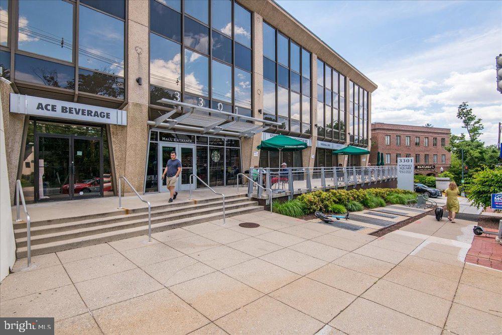 4297 EMBASSY PARK DRIVE NW