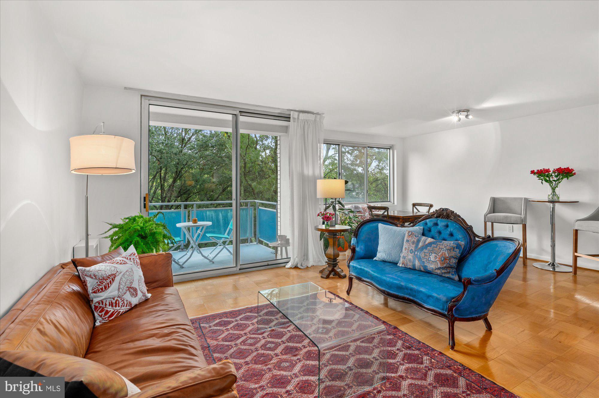 10201 Grosvenor Pl #520