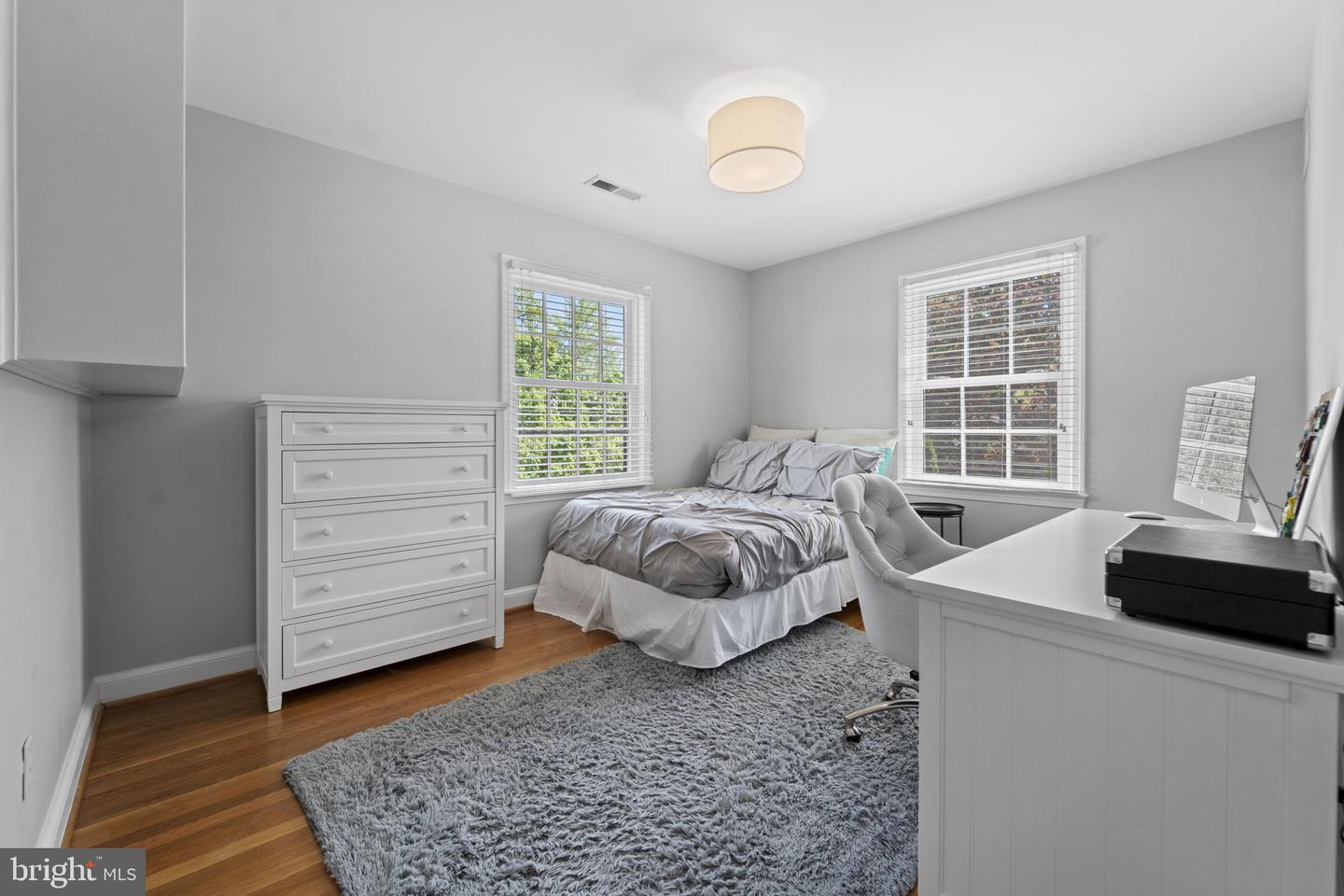 7806 Fulbright Ct