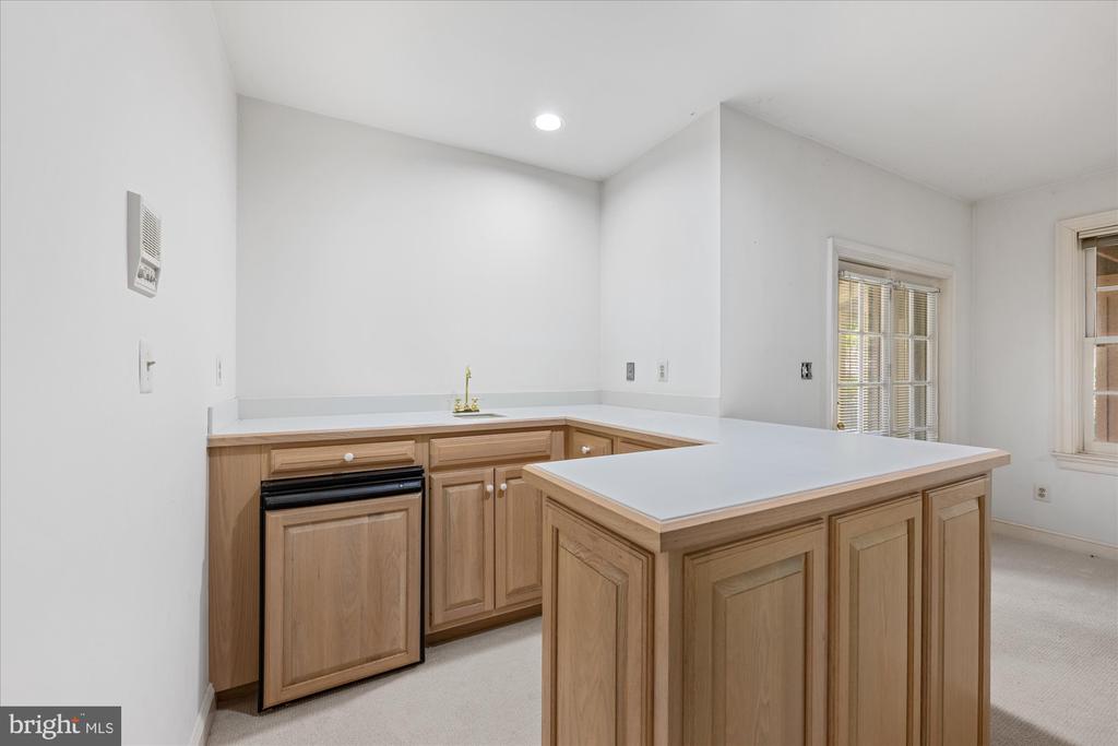 7902 SANDALFOOT DR