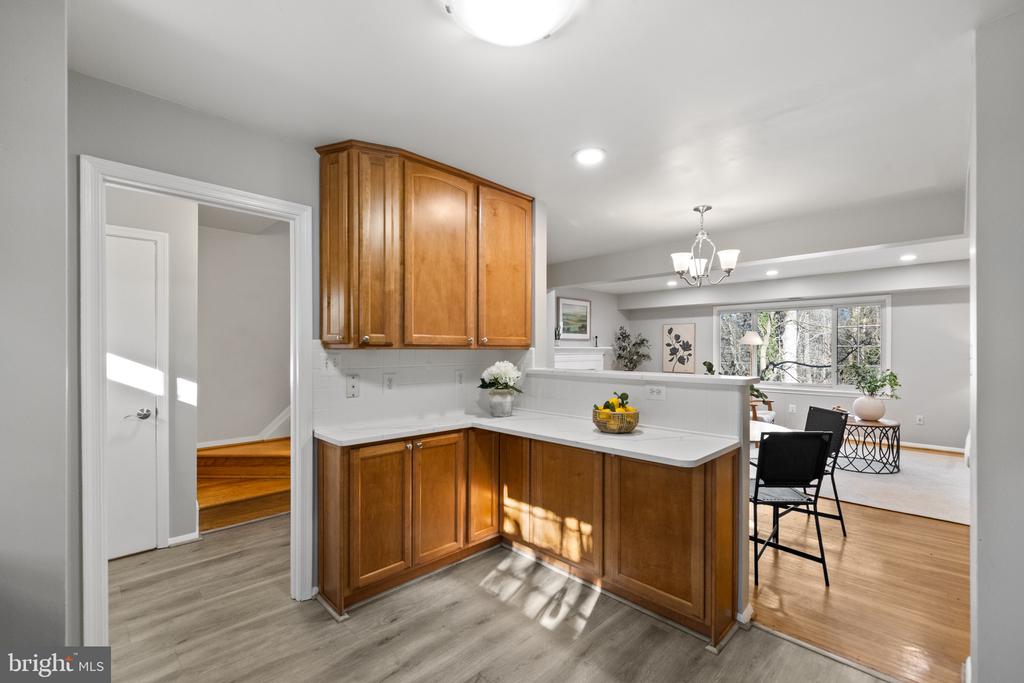 6523 Orono Ct