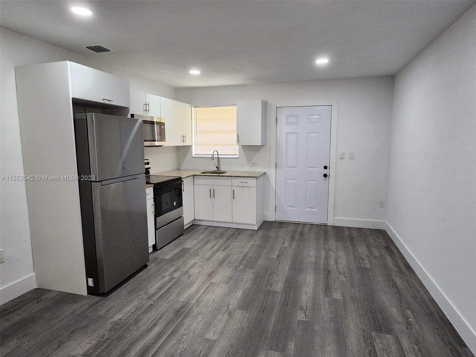 640 NW 65th # 2