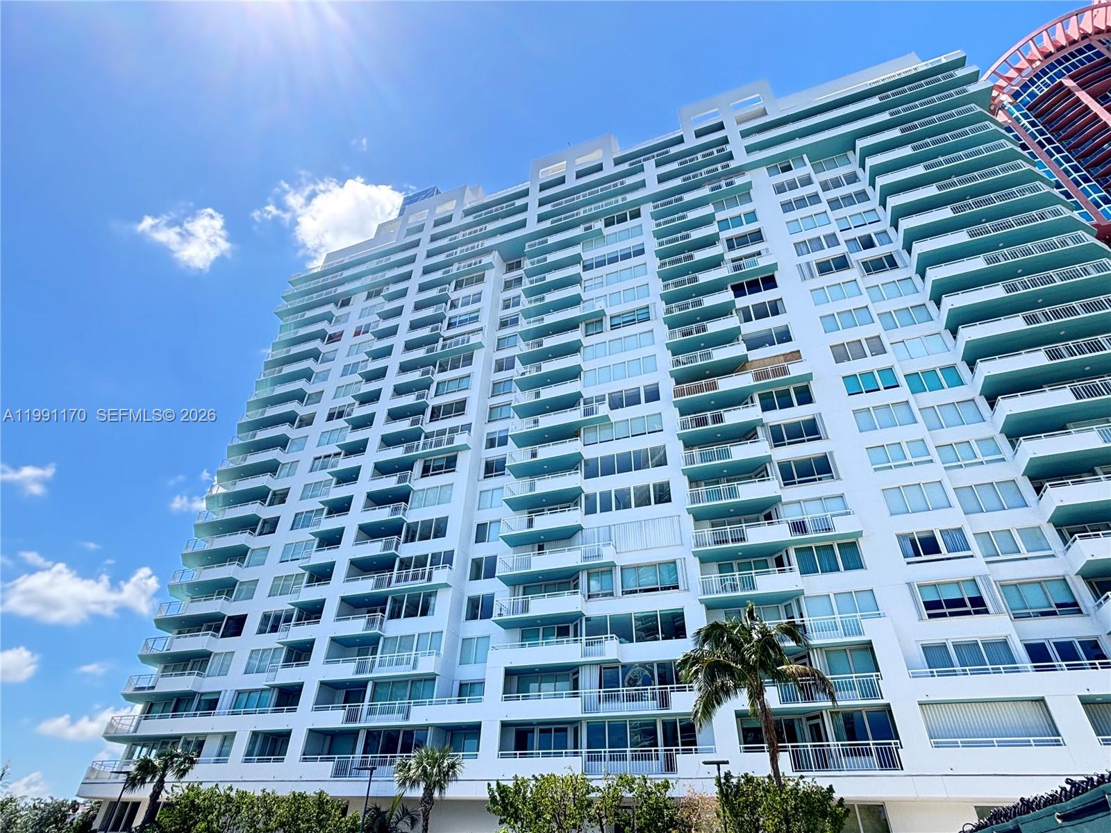 400 S Pointe Dr # 408
