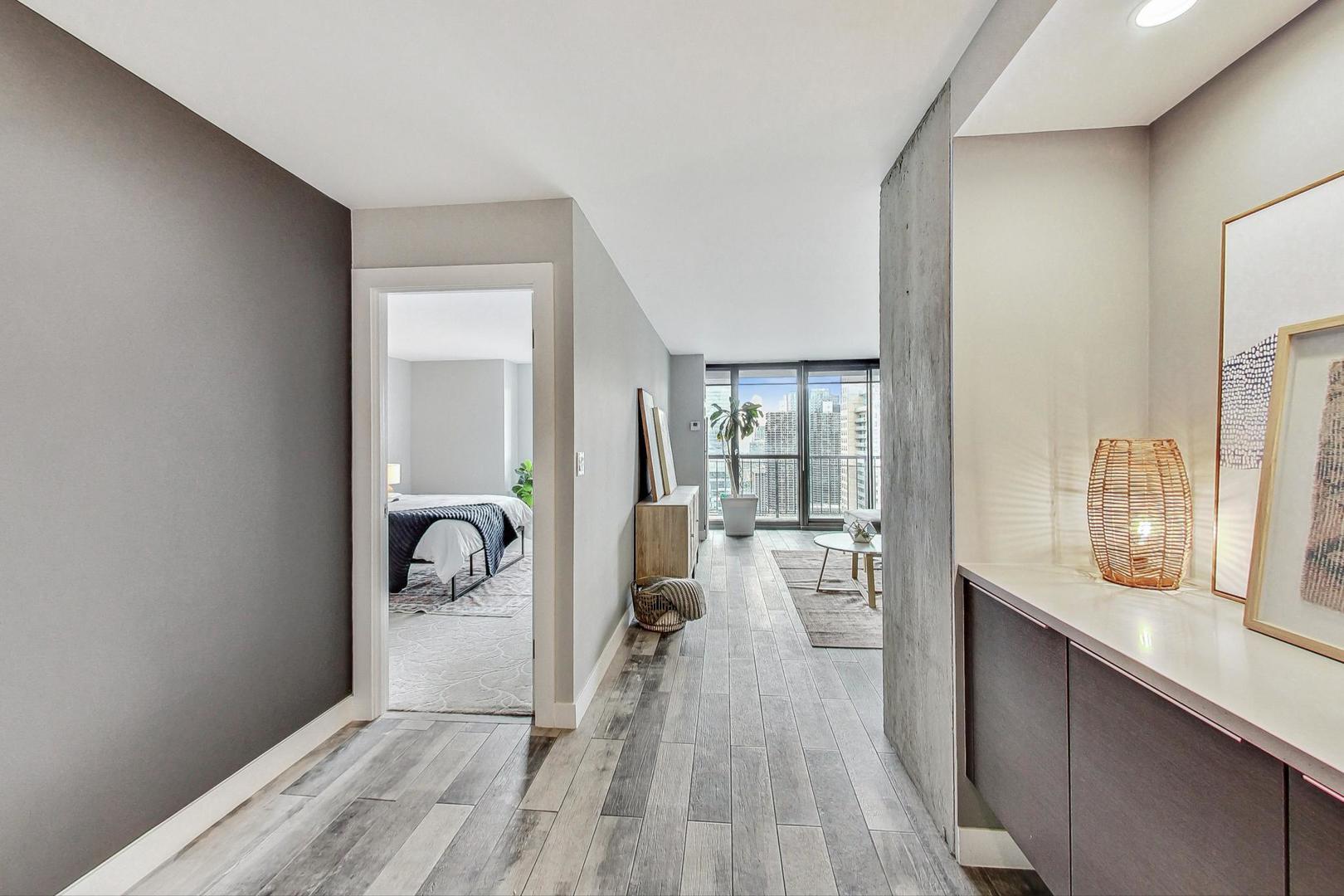 10 E Ontario Street Unit: 4803