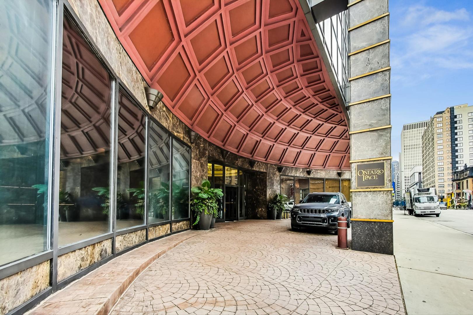 10 E Ontario Street Unit: 4803