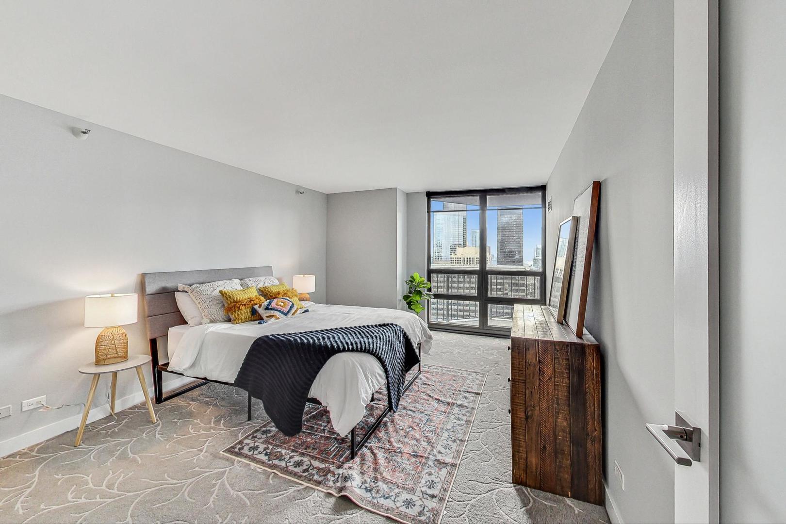 10 E Ontario Street Unit: 4803