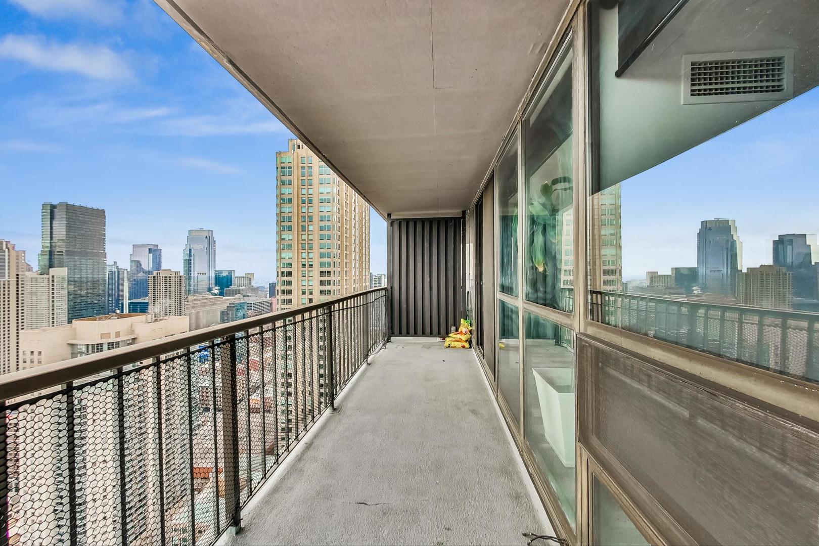 10 E Ontario Street Unit: 4803