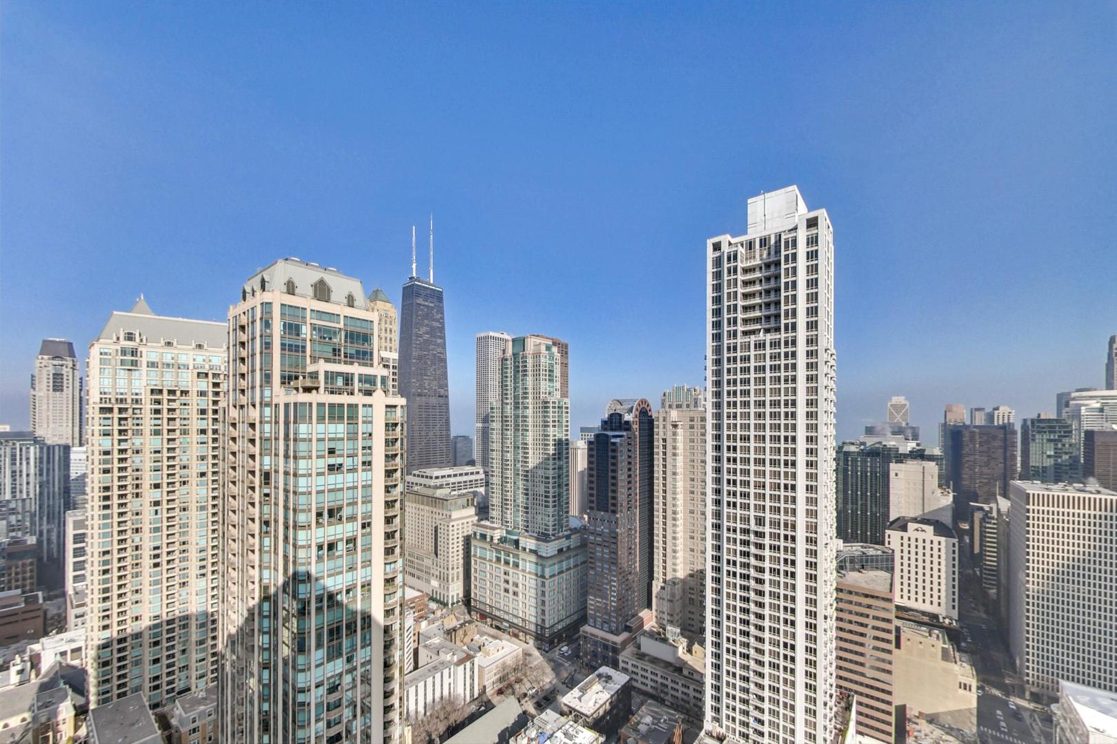 10 E Ontario Street Unit: 4701