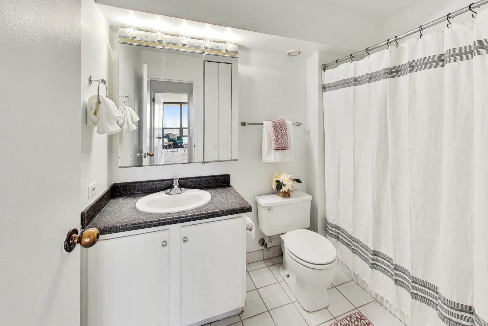 10 E Ontario Street Unit: 4701