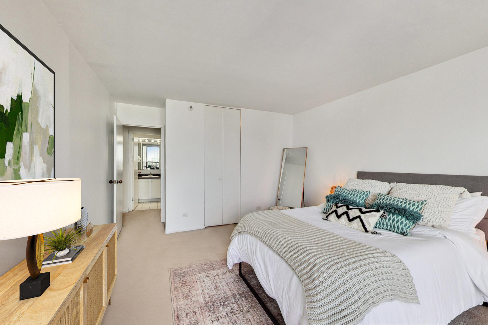 10 E Ontario Street Unit: 4701